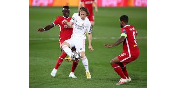 Tri godine kasnije Real Madrid i Liverpool ponovno se sastaju u Ligi prvaka
